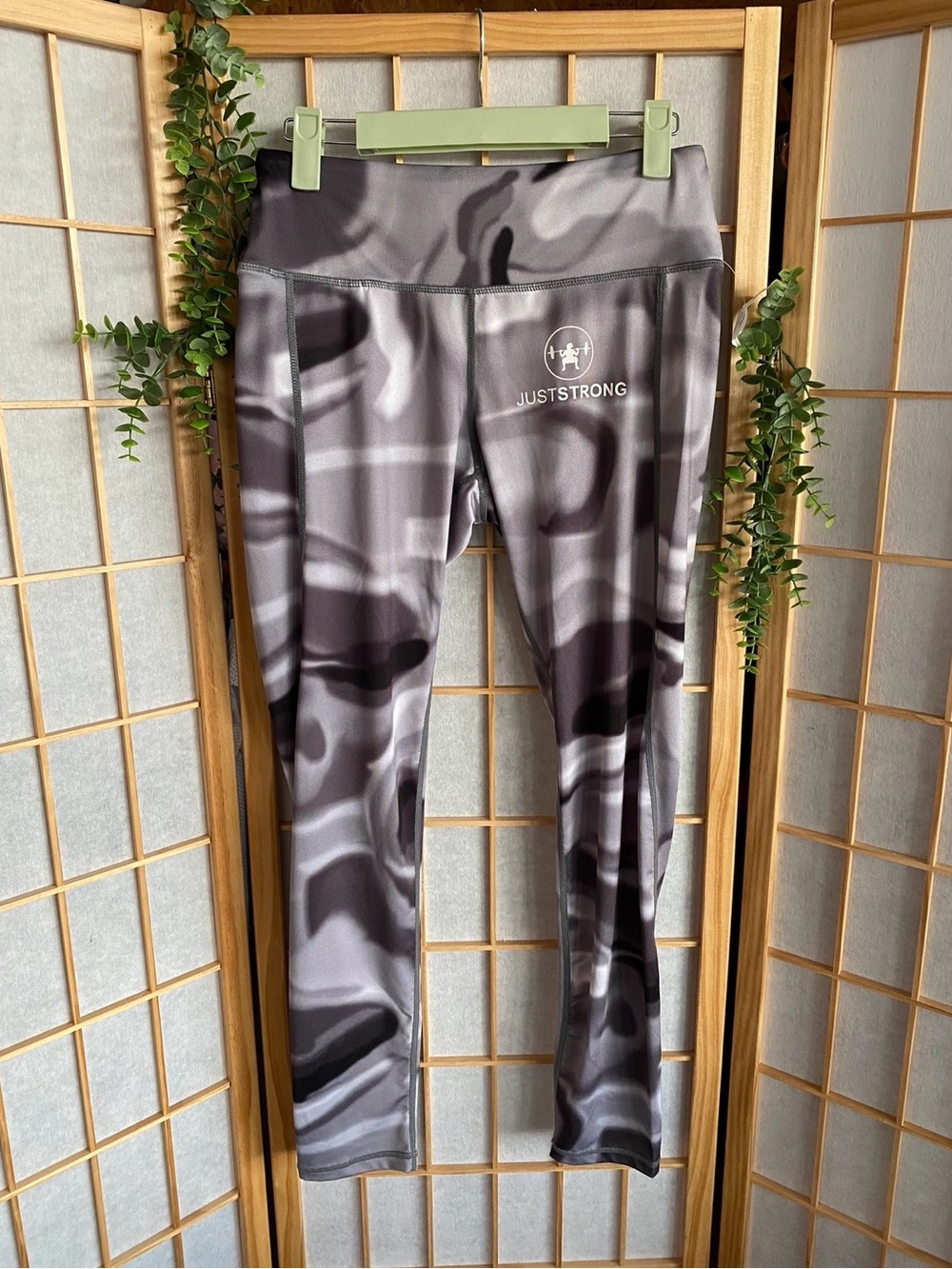 JUSTSTRONG Women's Gray Marble High-Rise Leggings